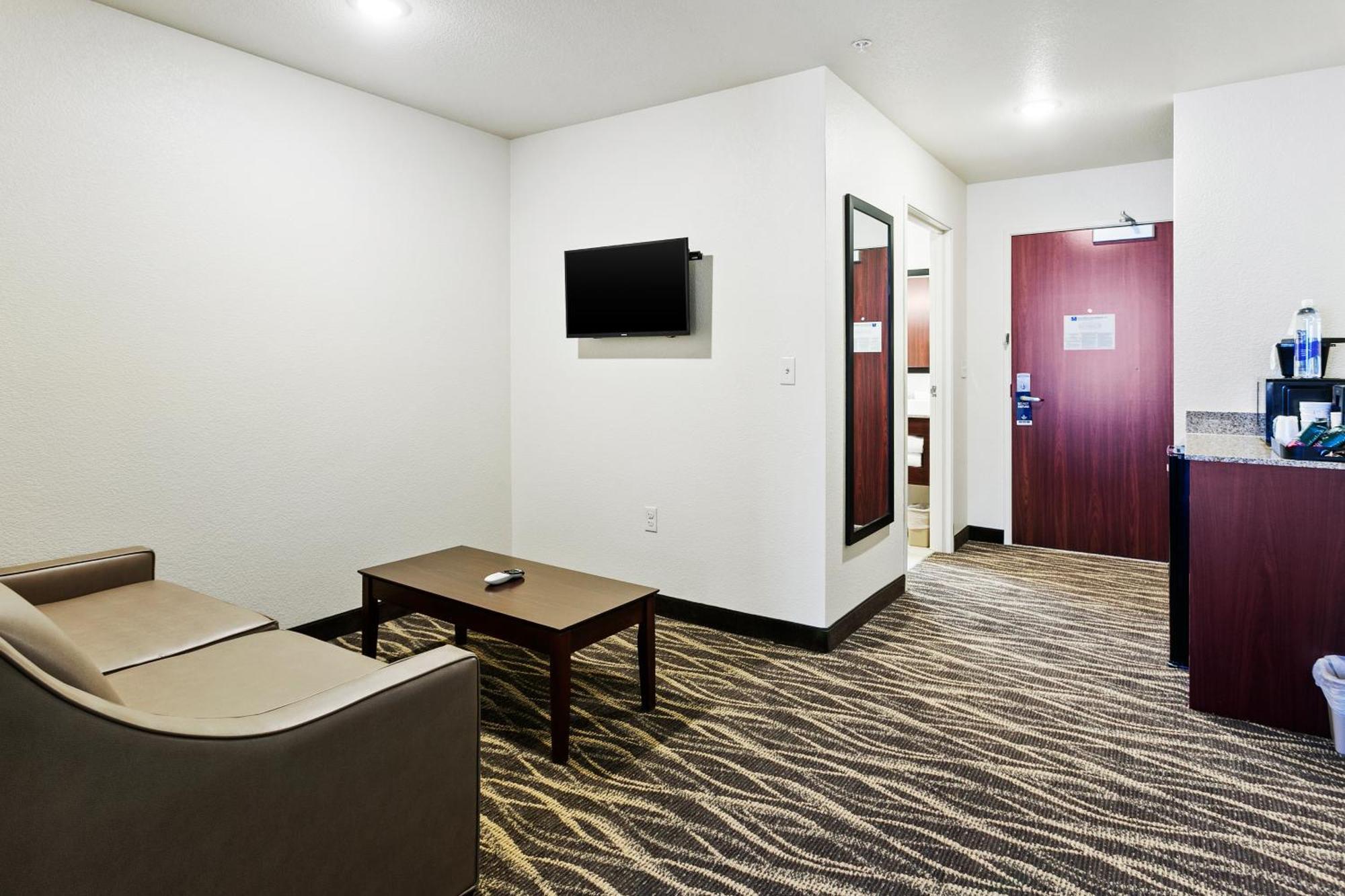 Cobblestone Hotel & Suites - ويكنبورغ المظهر الخارجي الصورة
